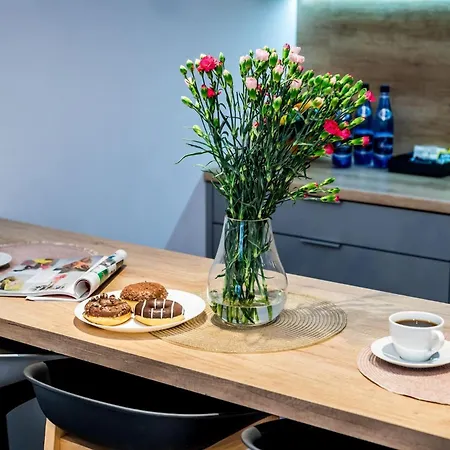 Rent Like - Walonska 15 *